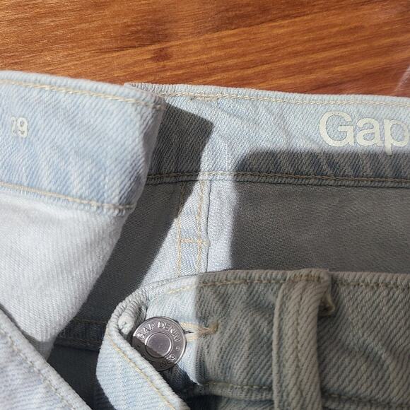 GAP Jeans Women's 29 Slouch Powder Light Wash Indigo Distressed Denim Loose - Picture 2 of 14